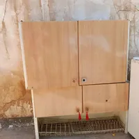 سه عدد کابینت