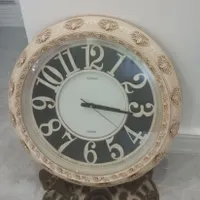 ساعت دیواری
