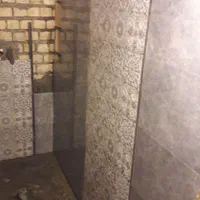 خدمات نصب کاشی وسرامیک چسبی   دوغابی  خورده کاری|خدمات پیشه و مهارت|اصفهان, احمدآباد|دیوار