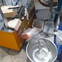 فرریلی پیتزا  سرخ کن ، فریزر صندوقی ۶درب گریل|کافی‌شاپ و رستوران|کرمان, |دیوار