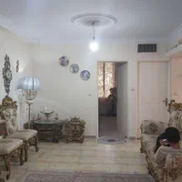 آپارتمان ۸۶ متری واقع در خیابان بلورسازی