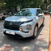 میتسوبیشی اوتلندر اوتلندر 5 نفره، مدل ۲۰۲3