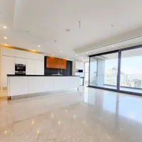 روبروی پارک ملت _ ۲۷۳ متر ۴ خواب _ حیاط در اختیار