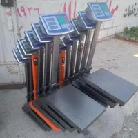 باسکول ۳۰۰کیلو و ۱۵۰ کیلو ترازو وزن کش گرم نفر کش