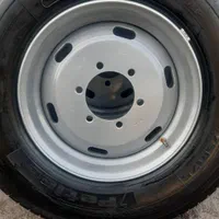جینیو لاستیک نیسان عقب جلو تیوبلس رینگ ترک|قطعات یدکی و لوازم جانبی|مشهد, جلالیه|دیوار
