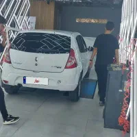 ساندرو اتوماتیک سفید بدون رنگ