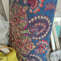 فرش دستباف کارکرده.