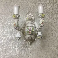 کنارسالنی تمام چینی گل برجسته|چراغ خواب و آباژور|تهران, نیروی هوایی (پیروزی)|دیوار