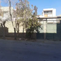خانه ویلایی و کلنگی در کوی سپاهان|فروش زمین و ملک کلنگی|اصفهان, کوی سپاهان|دیوار