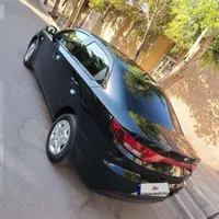 تارا دنده‌ای، مدل ۱۴۰۱