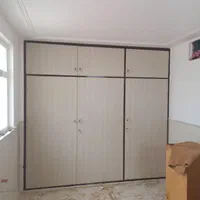 درب چوبی کمدی|مصالح و تجهیزات ساختمان|قم, امامزاده ابراهیم|دیوار