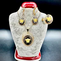 نیم ست ورساچه 12/090گرم طلا بدون اجرت|جواهرات|تهران, شهرک ولیعصر جنوبی|دیوار