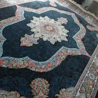 3 تخته فرش سورمه ای|فرش|شیراز, کوشک میدان|دیوار