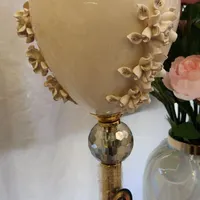 آباژور قپه چینی گل برجسته|چراغ خواب و آباژور|قم, بنیاد|دیوار