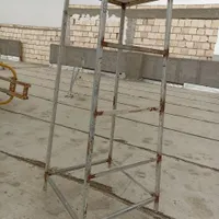 چارپایه اهنی