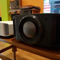 ویدئو پروژکتور jvc سری8k ده هزار لومن|تلویزیون و پروژکتور|تهران, ونک|دیوار