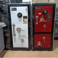 فروش گاو صندوق در حد نو نو
