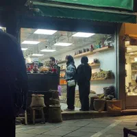 مغازه ۶۵ م ملکیت سرقفلی،سندتکبرگ.بر خیابان ولیعصر|فروش مغازه و غرفه|تهران, بلوار کشاورز|دیوار