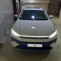 کی‌ام‌سی J7، مدل ۱۴۰۲