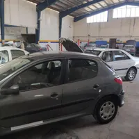 جذب مهندسین و اموزش تخصصی و برق خودرو