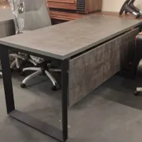 مدیریتی ، کارشناسی ، پایه سه گوش فلزی رنگ کوره ای|دفتر کار|کرج, چهارصد دستگاه|دیوار