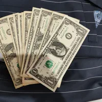 دلار کلکسیونی سریال ها پشت همدیگه