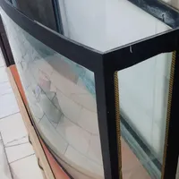 آکواریوم بزرگ وخم