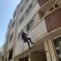 شستشو نما ساختمان شستشو شیشه با طناب|خدمات نظافت|شیراز, ابیوردی|دیوار