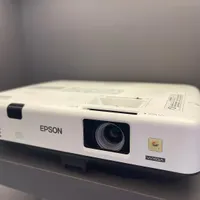 ویدئو پروژکتور اپسون با کیفیت HD با لامپ نو|تلویزیون و پروژکتور|آمل, |دیوار