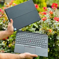 لپ تاپ قدرتمند تبلت شو یک ترا مهندسی لنوو Lenovo