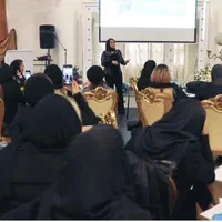 آموزش رنگ مو با مستر بین المللی رنگولایت مدرس فنی