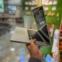 Macbookpro i7 ۱۵اینچ