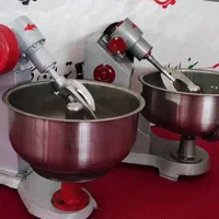 خمیرگیر+تنور سیار نان محلی+سبزی خردکن و آبگوجه گیر