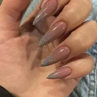 آموزش وخدمات کاشت ناخن فقط 2900|خدمات آرایشگری و زیبایی|اصفهان, سرچشمه|دیوار