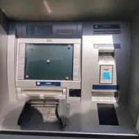 دستگاه عابربانک ×و خود پرداز