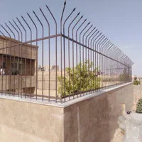 درب مدرن آکاردیونی و حفاظ شاخ گوزنی اصلی|مصالح و تجهیزات ساختمان|شیراز, شهرک بزین|دیوار