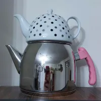 کتری قوری  دسته دار با قوری خال خالی|قوری، کتری، قهوه‌ساز دستی|تهران, استاد معین|دیوار