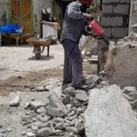 استاد کار و تخریب کاری با پیکورهای بزرگ وکوچک