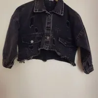 تعدادی لباس دخترونه وارداتی|کفش و لباس بچه|کرج, شهرک آسمان|دیوار
