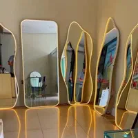 آینه قدی دفرمه