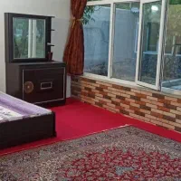 سوئیت، باغ گردو