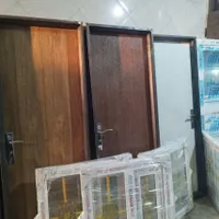 در اتاق خواب درحمام درب اتاق چهارچوب قفل درب /|مصالح و تجهیزات ساختمان|خمینی‌شهر, |دیوار