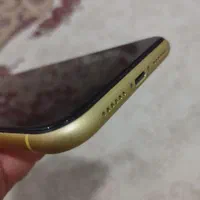 اپل iPhone 11 با حافظهٔ ۱۲۸ گیگابایت
