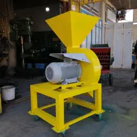 آسیاب میکسر بالابر علوفه (کاه و یونجه) خردکن|ماشین‌آلات صنعتی|مرودشت, استادیوم‎|دیوار