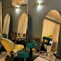 دکور آرایشگاه آینه طلایی فلزی|آرایشگاه و سالنهای زیبایی|مشهد, نوید|دیوار