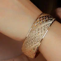 (فروشگاه بدلیجات آمیتیس)النگو تک پوش طلا روسی اصل