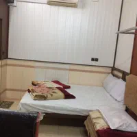 اتاق سوئیت با پارکینگ روبروی حرم|اجارهٔ کوتاه‌مدت آپارتمان و سوئیت|قم, ارم|دیوار
