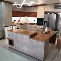 نصب وتعمیر کابینت ،کمد دیواری و دکوراسیون مغازه