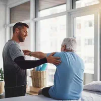 خدمات فیزیوتراپی و فیزیوتراپی سالمندان در منزل