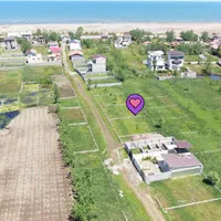 زمین ساحلی مسکونی ویوابدی دریا اطراف ویلاسازی شیک